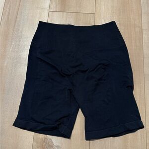 Aurola Black Biker Shorts